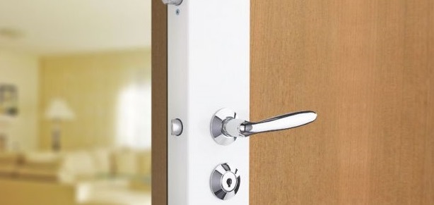 Pose et blindage de porte